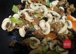 鲜蘑炒肉片的做法图解17