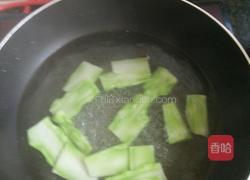 爽口西蓝花的做法图解2