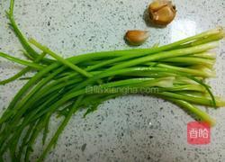 凉拌香芹的做法图解1