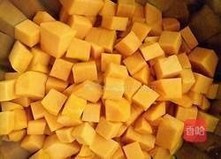 玫瑰花南瓜馒头的做法图解3