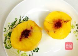 鲜榨桃汁的做法图解3