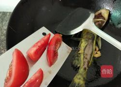 鱼汤面的做法图解2