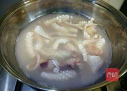 鲜菇芹菜鱿鱼丝的做法图解5