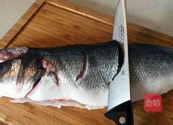 彩椒焗烤海鲈鱼的做法图解2