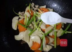 杏鲍菇炒胡萝卜的做法图解5