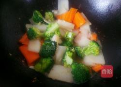 西兰花炒山药的做法图解9