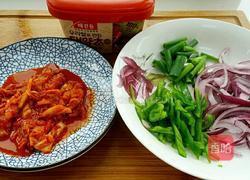 韩国辣白菜炒年糕的做法图解3