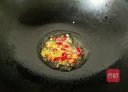 豆腐干炒蒜苗的做法图解4