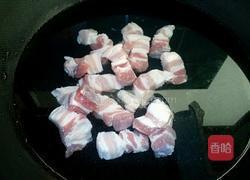 红烧肉炖蛋的做法图解2