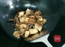 茶树菇烧排骨的做法图解6