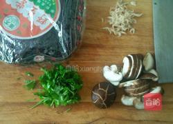 紫菜鲜菇汤的做法图解1