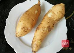 微波烤红薯的做法图解1