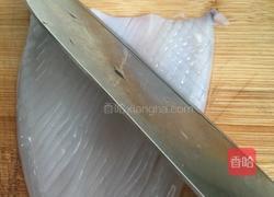 鱿鱼炒芹菜的做法图解3