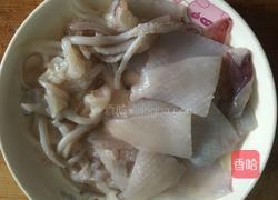 鱿鱼炒芹菜的做法图解4