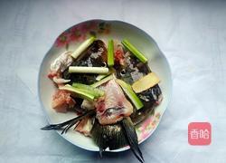 鲢鱼头尾汤的做法图解2