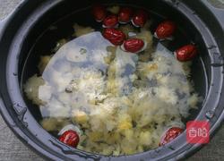 山药银耳汤的做法图解2