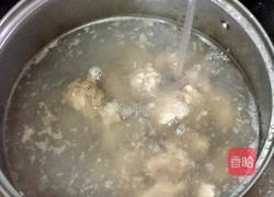 松茸棒骨养生汤的做法图解3