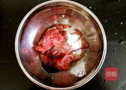 牛肉炒芥兰的做法图解2