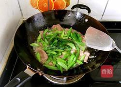 牛肉炒芥兰的做法图解9