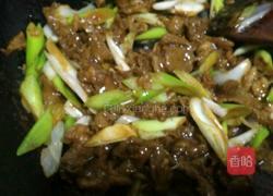 大蔥爆羊肉的做法圖解8