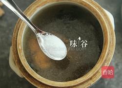 牛大力杜仲煲猪骨的做法图解5