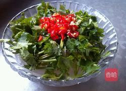 酸辣香菜萝卜丝儿的做法图解3