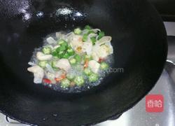 秋葵百合炒菱角的做法图解6