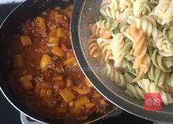爱心炒意面的做法图解7