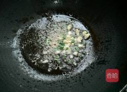 金针菇炒木耳的做法图解5