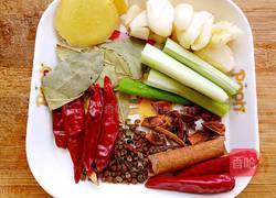 自制卤猪蹄的做法图解2