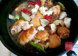 海天酱炖猪蹄的做法图解9