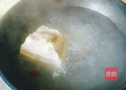 沙锅炖酸菜血肠的做法图解1