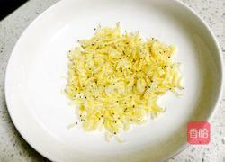 爆香小虾米的做法图解1