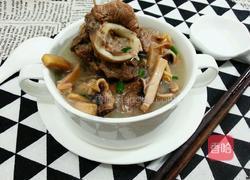 墨鱼干炖大骨的做法图解9