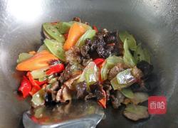 莴笋木耳肉片的做法图解5