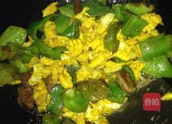 鸡蛋炒青椒的做法图解3