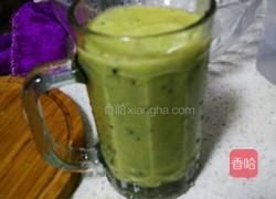 猕猴桃牛油果饮的做法图解5