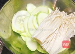 泡菜火锅的做法图解2