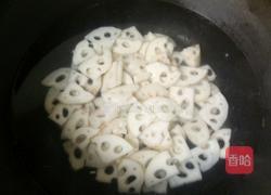 甜辣藕片的做法图解1