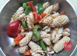 爽口西芹炒鲜尤的做法图解10