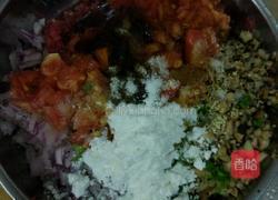 番茄牛肉馅饺子的做法图解3