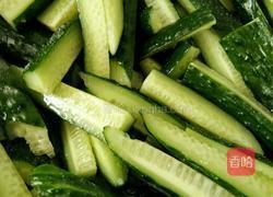 腌咸黄瓜的做法图解3