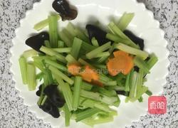 虾仁炒芹菜的做法图解4