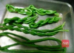 剁椒麻花豆角的做法图解4