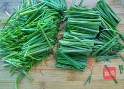 韭菜炒蛤蜊的做法图解3