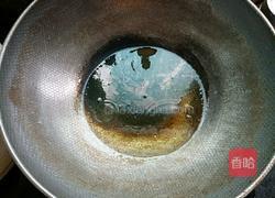 炒玉米胡萝卜丁的做法图解4