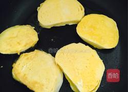 蛋煎馒头的做法图解3