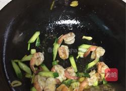 芒果虾仁的做法图解6