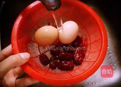 枸杞红枣煲鸡蛋的做法图解2