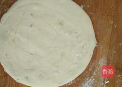 发面葱花饼的做法图解7